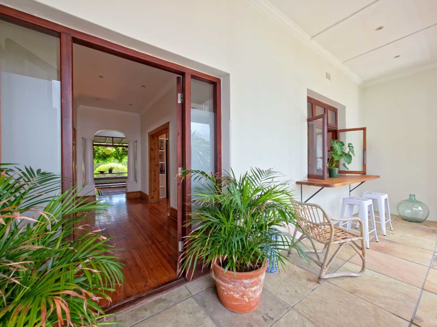 To Let 4 Bedroom Property for Rent in Oranjezicht Western Cape